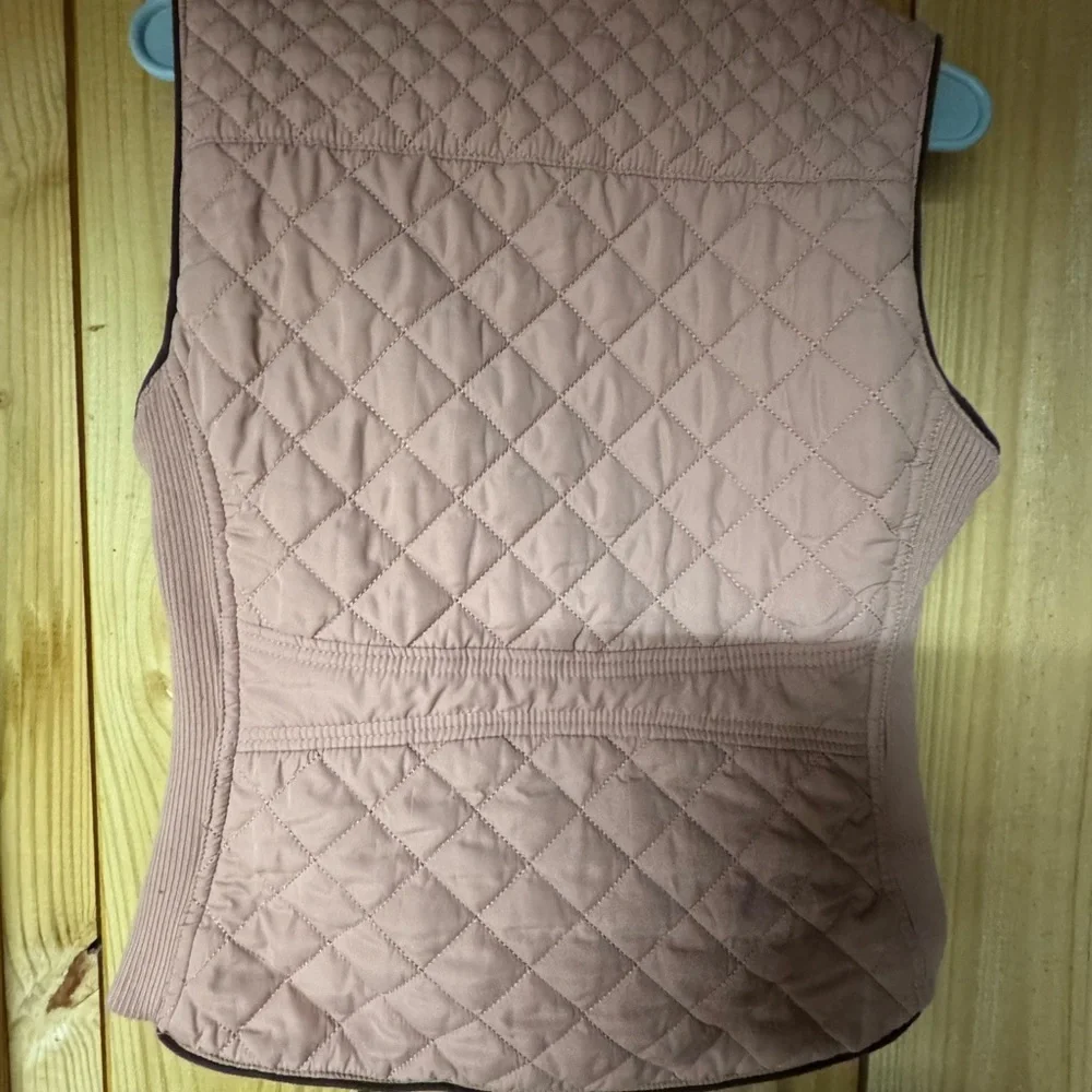 Quilted Pink Vest with Zipper - Picture 2 of 2